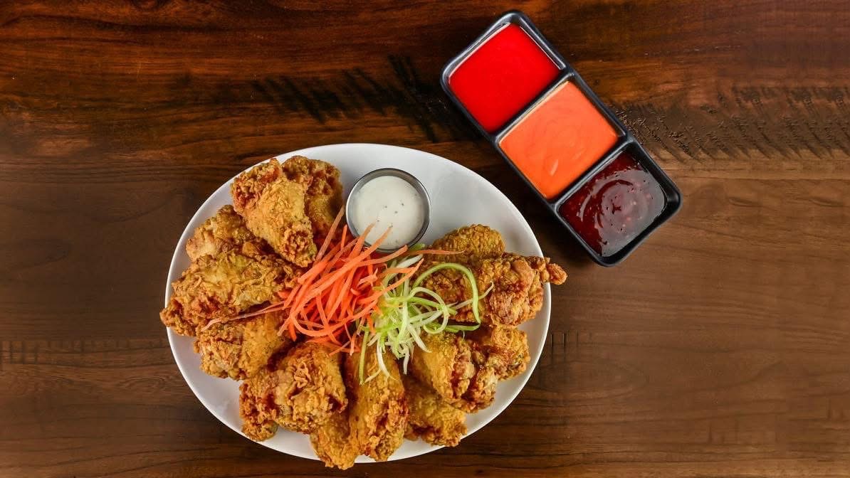 Clubhouse jumbo wings